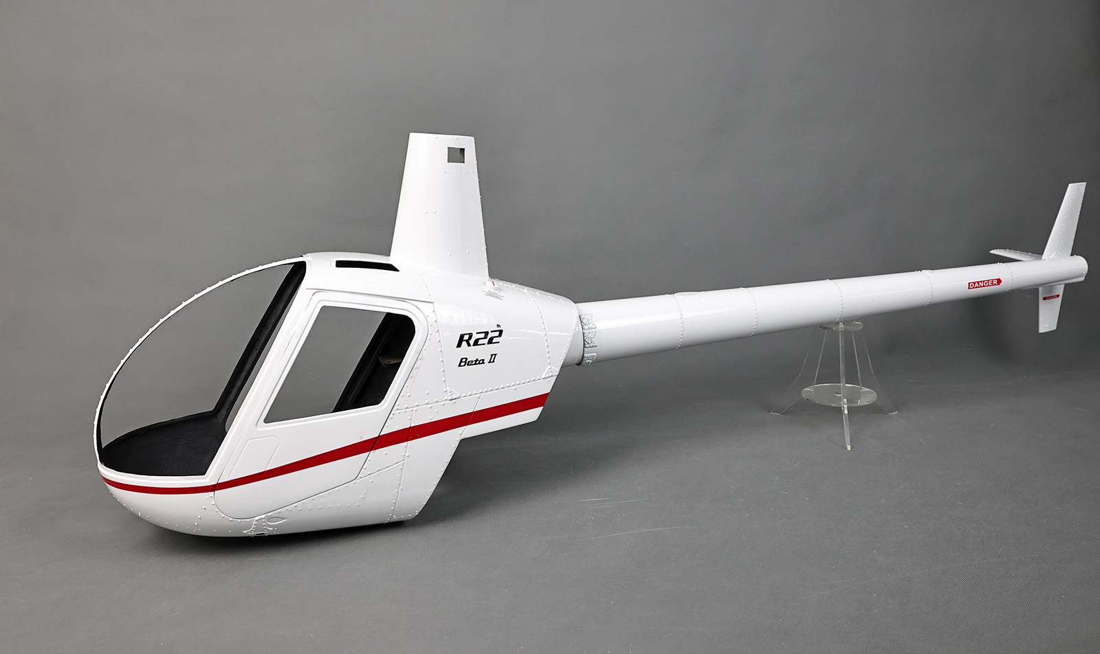 R2200W 白色R22 1/4.5比例像真机模型(图2)