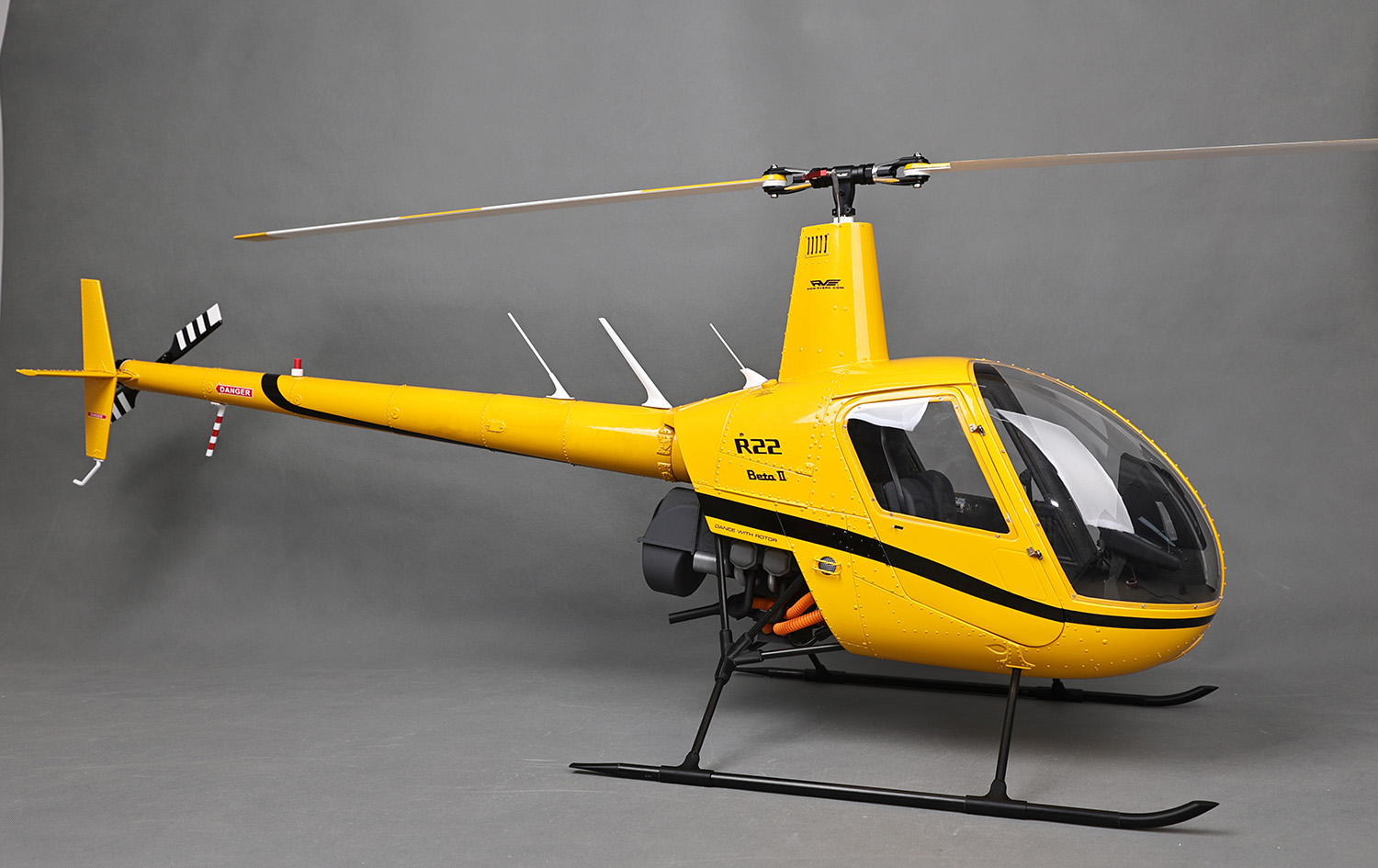 R2200Y 黄色R22 1/4.5比例像真直升机(图2)