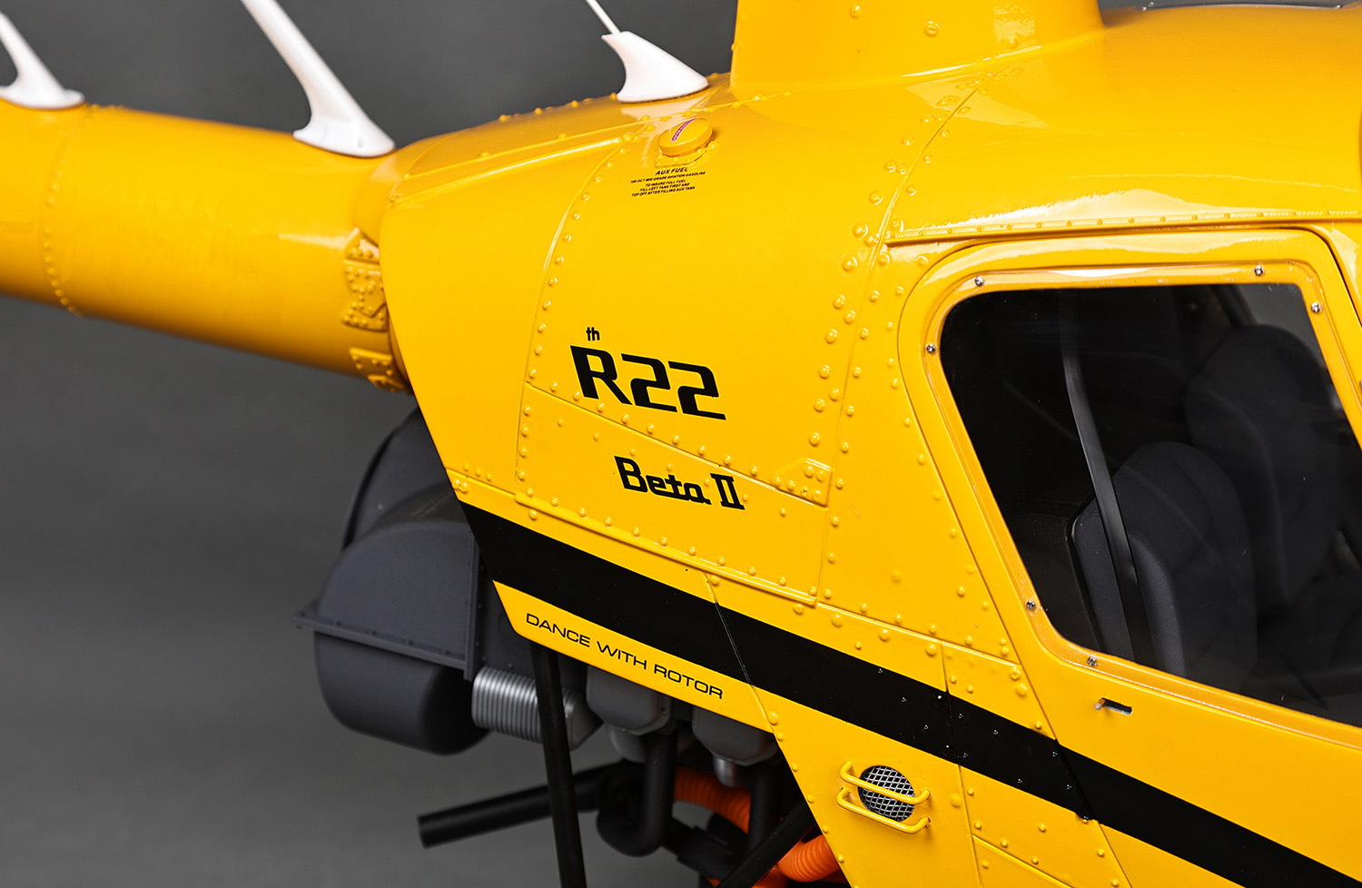 R2200Y 黄色R22 1/4.5比例像真直升机(图4)