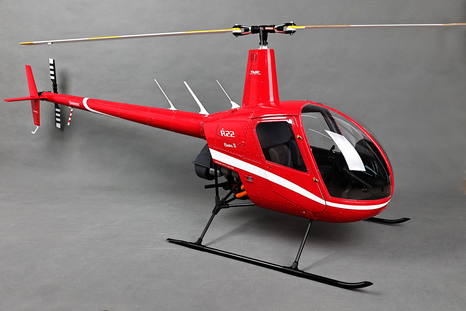 罗宾逊R22 1/4.5比例像真直升机（红色）R2200R(图4)