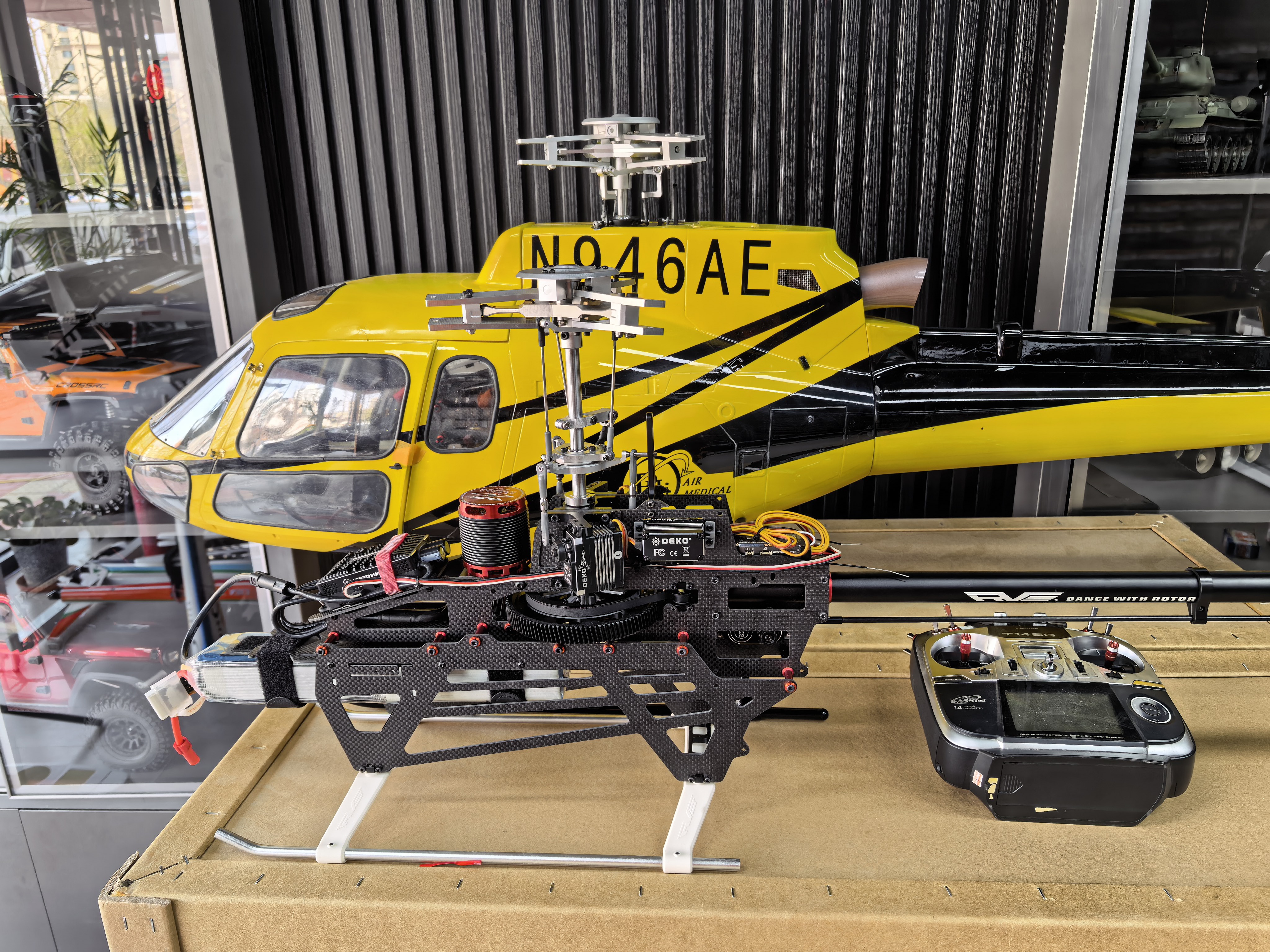 AS350 小松鼠1/7比例模型像真直升机 MK33007(图6)